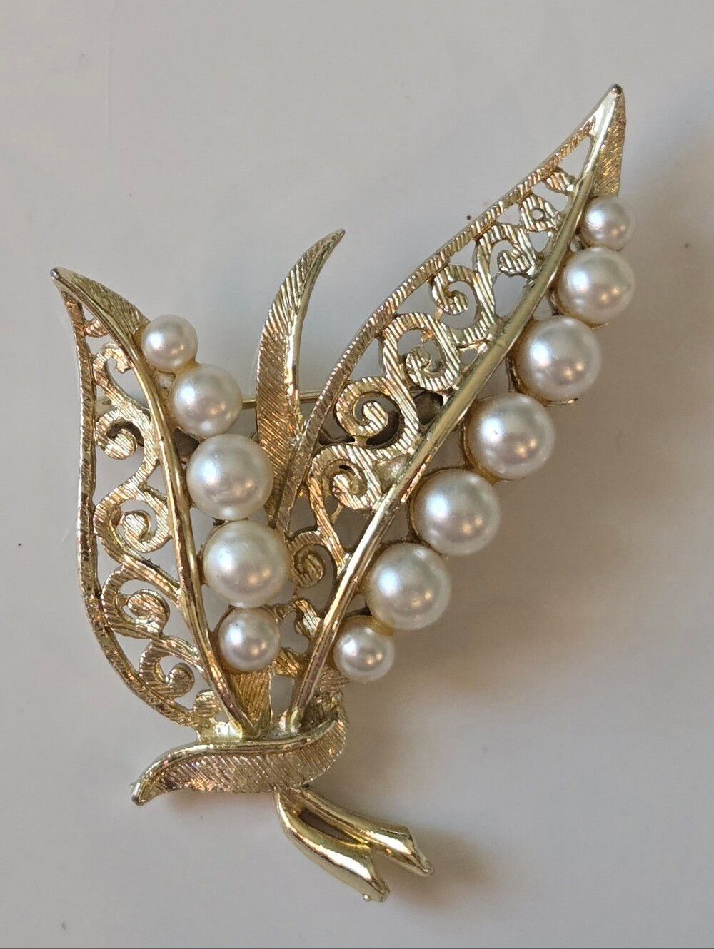 Gold Tone Leaf Brooch with Pearls
